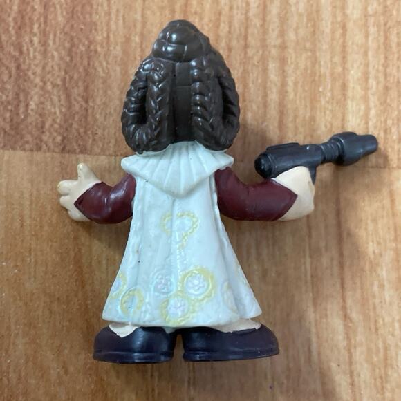 Hasbro Star Wars Galactic Heroes PRINCESS LEIA figure in Bespin Cloud City dress - Picture 2 of 2